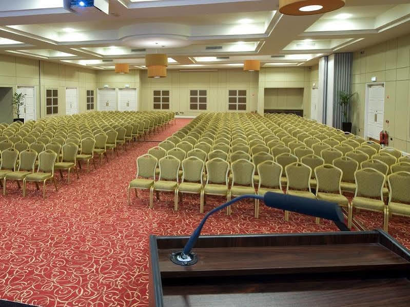 Charleville Park Hotel & Leisure Club Ireland Dış mekan fotoğraf